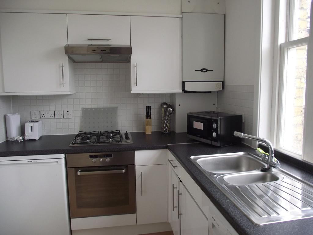 Access Kensington Olympia Apartment